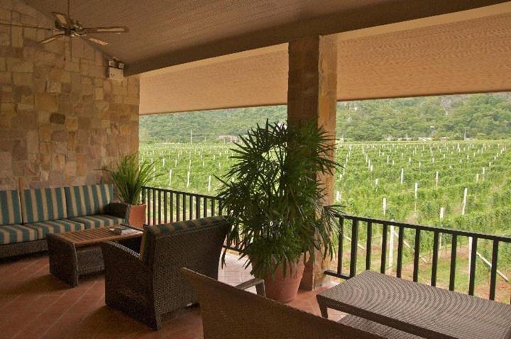 Granmonte Wine Cottage Phayayen Exterior photo